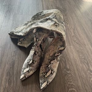 Snake Skin Kneehigh Boots